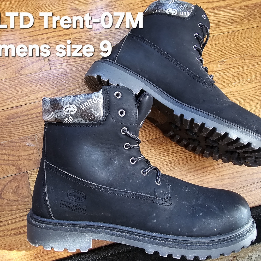 Black Men's Boots - Size 9